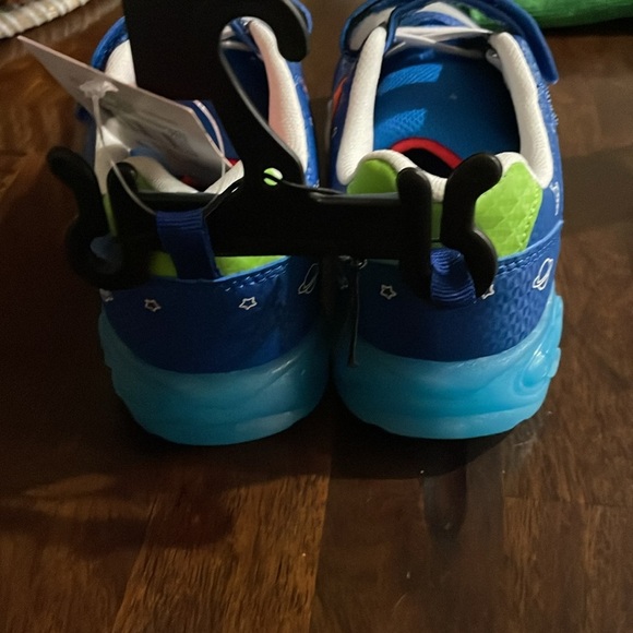 - - Light up coco melon boys shoes - Picture 3 of 4